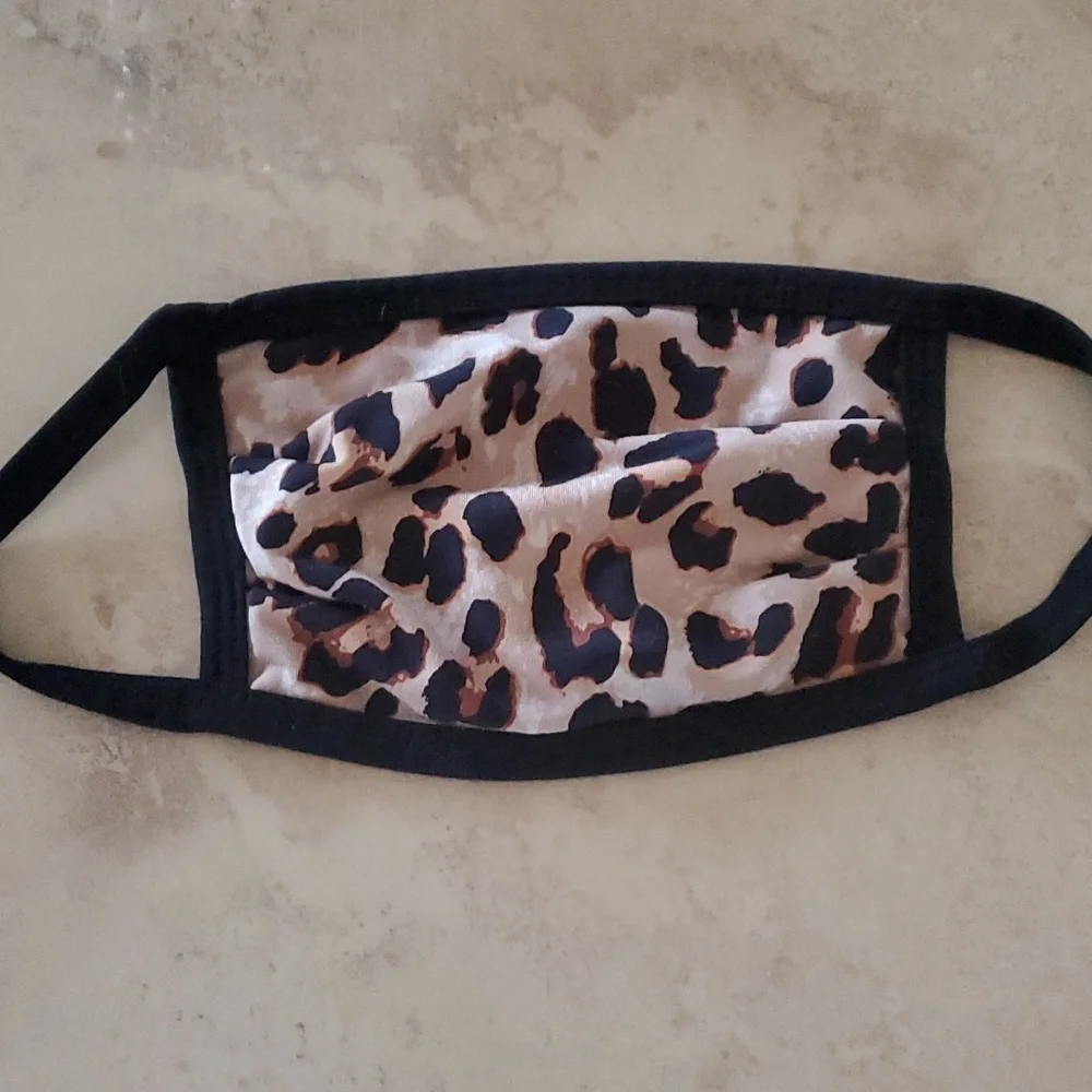 **SALE**Leopard Facemask nwot